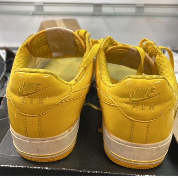 COPY - Exclusive rare vintage invisible Air force one ( see through) 2001 relea… - Picture 4 of 4